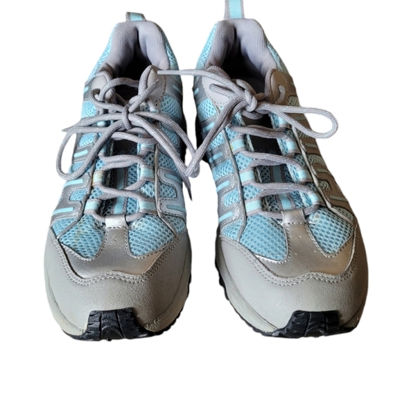 Quest Silver and Blue Women's Sneakers Size 8 Vibram Sole - Picture 2 of 7